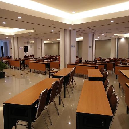 Amaris Hotel Citra Raya - Тангеранг Экстерьер фото